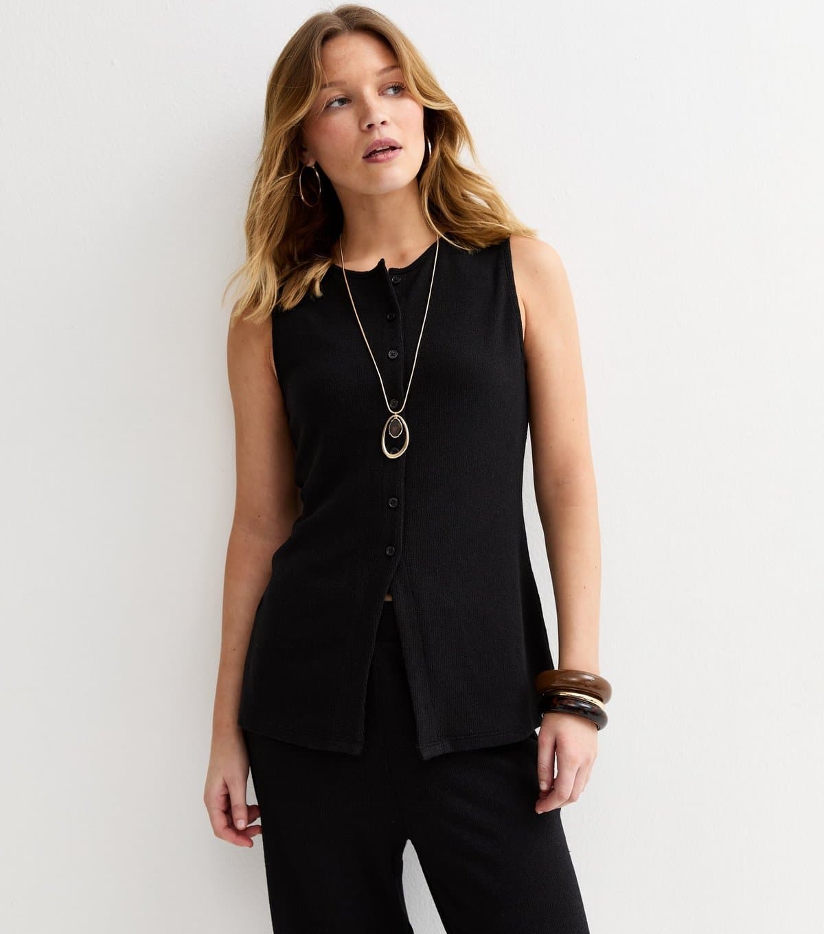 New Look Women's Black Textured Soft Touch Button Front Waistcoat New Look