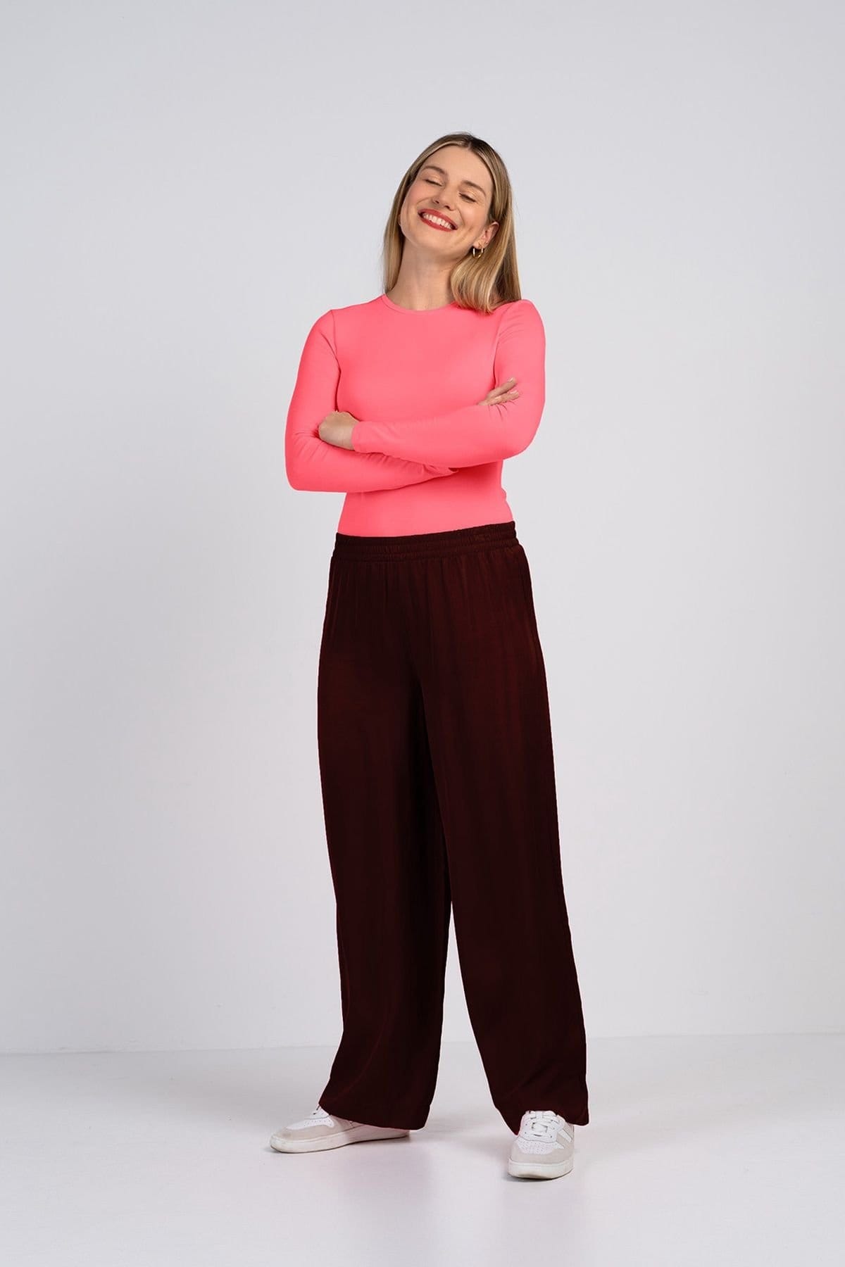Kettlewell Kettlewell Women's Satin Wide Leg Trousers in Dark Brown - 4
