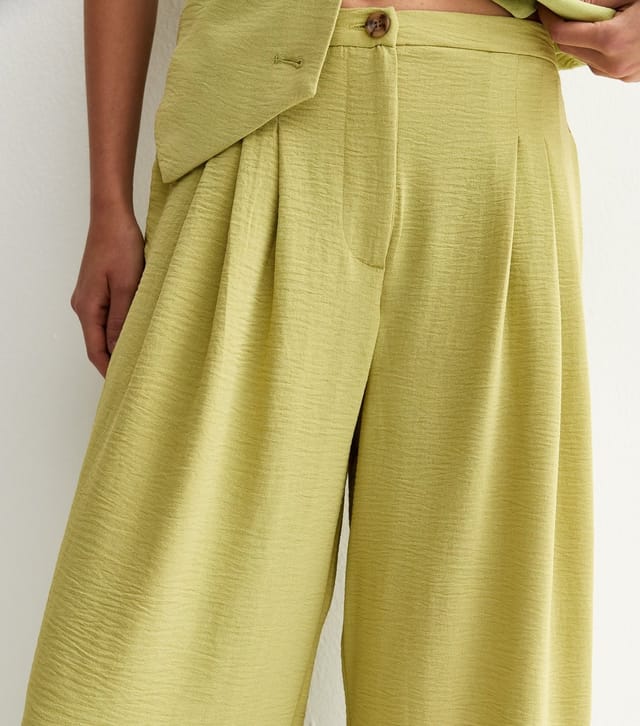 New Look Women's Light Green Wide Leg Pleated Trousers New Look - 2