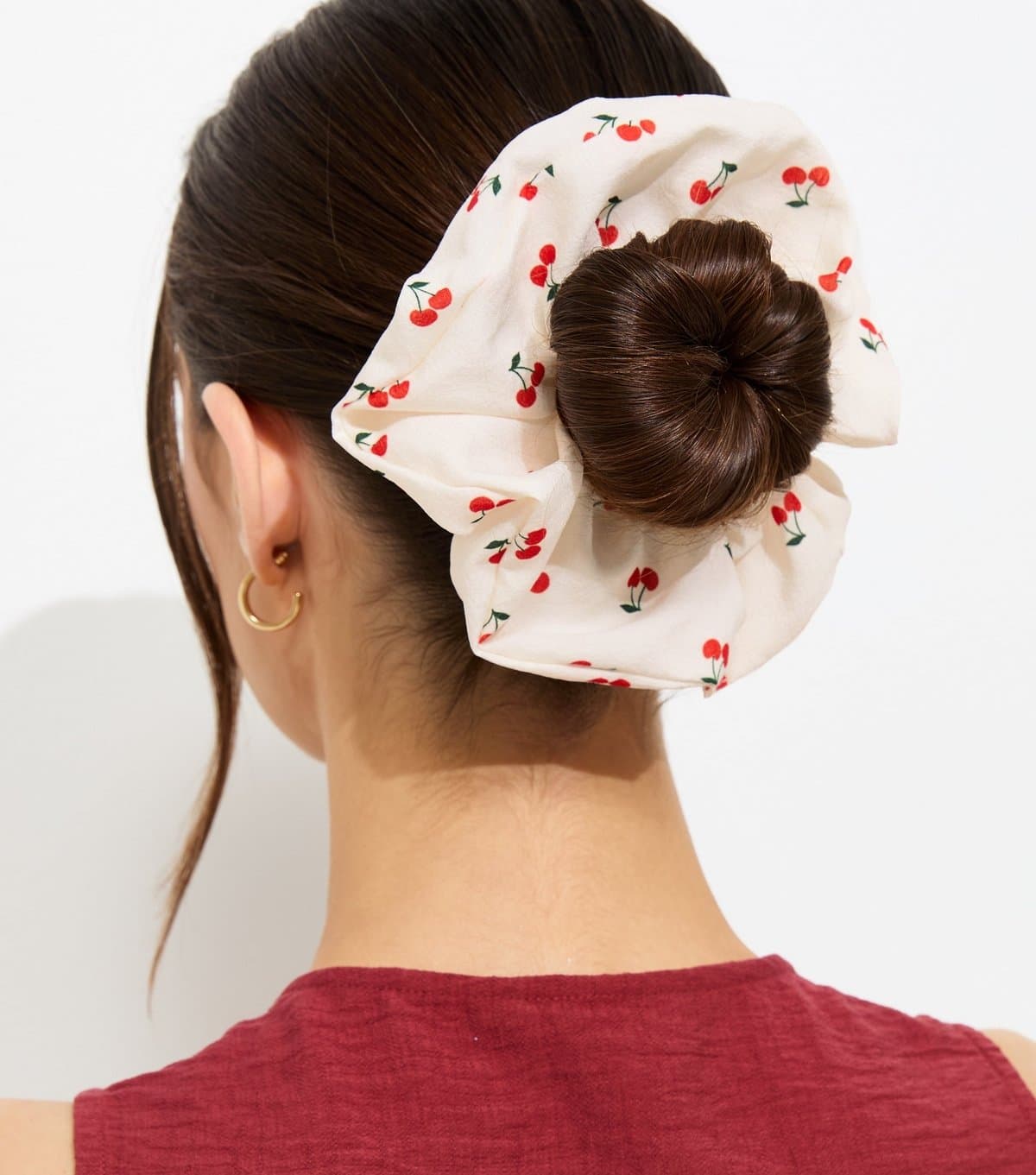 New Look White Cherry Print Scrunchie New Look