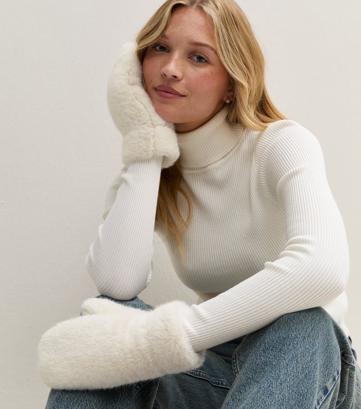 New Look Cream Faux Fur Mittens New Look