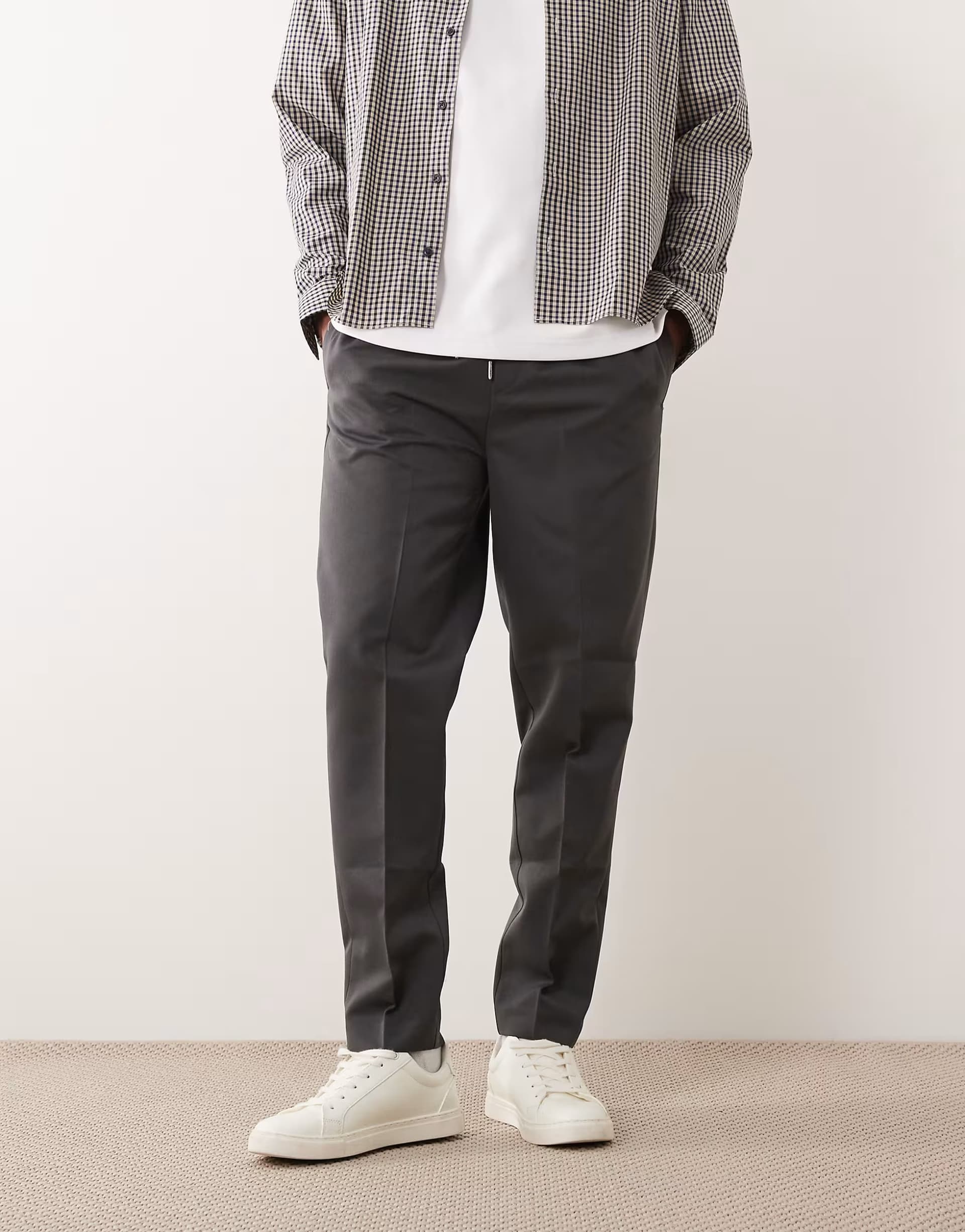 ASOS ASOS DESIGN tailored pull on tapered trousers in charcoal