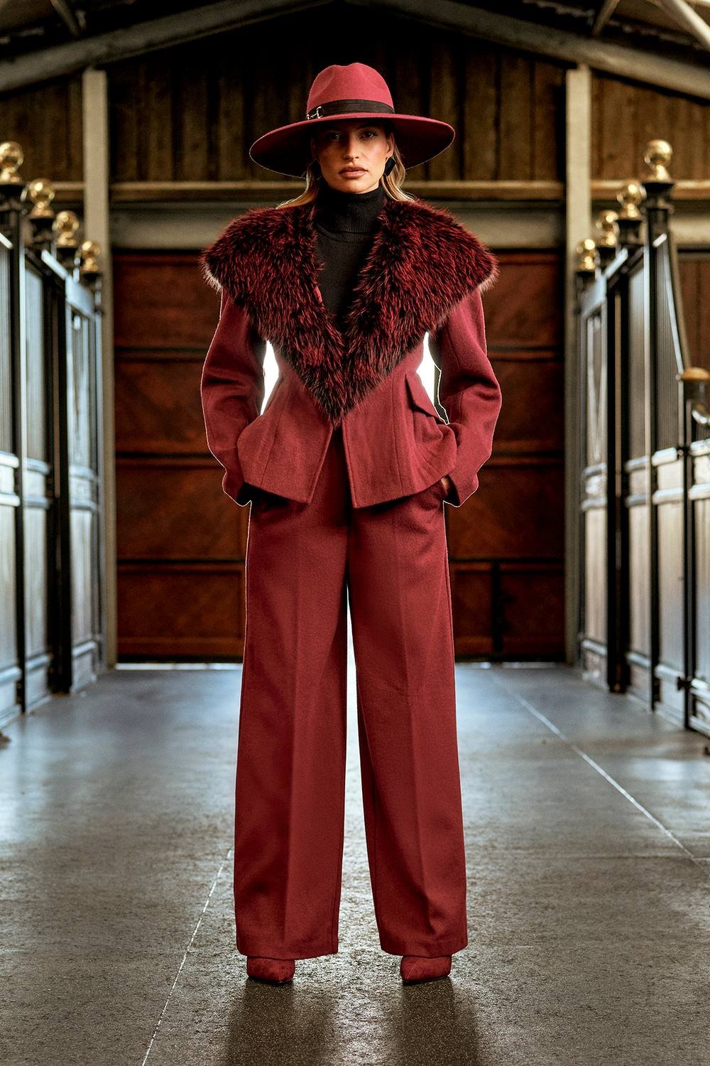 Coast Coast Women's Lisa Tan Wool Blend Trouser in Burgundy - 2