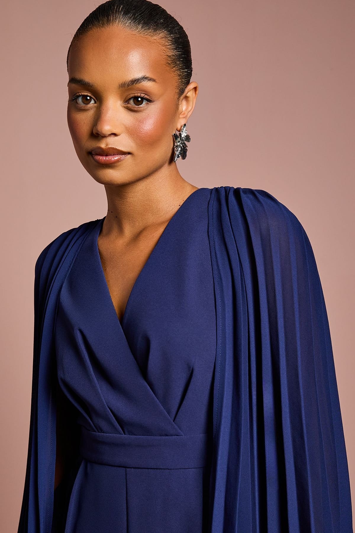 Coast Coast Women's Petite V Neck Pleated Long Sleeve Jumpsuit in Navy - 4