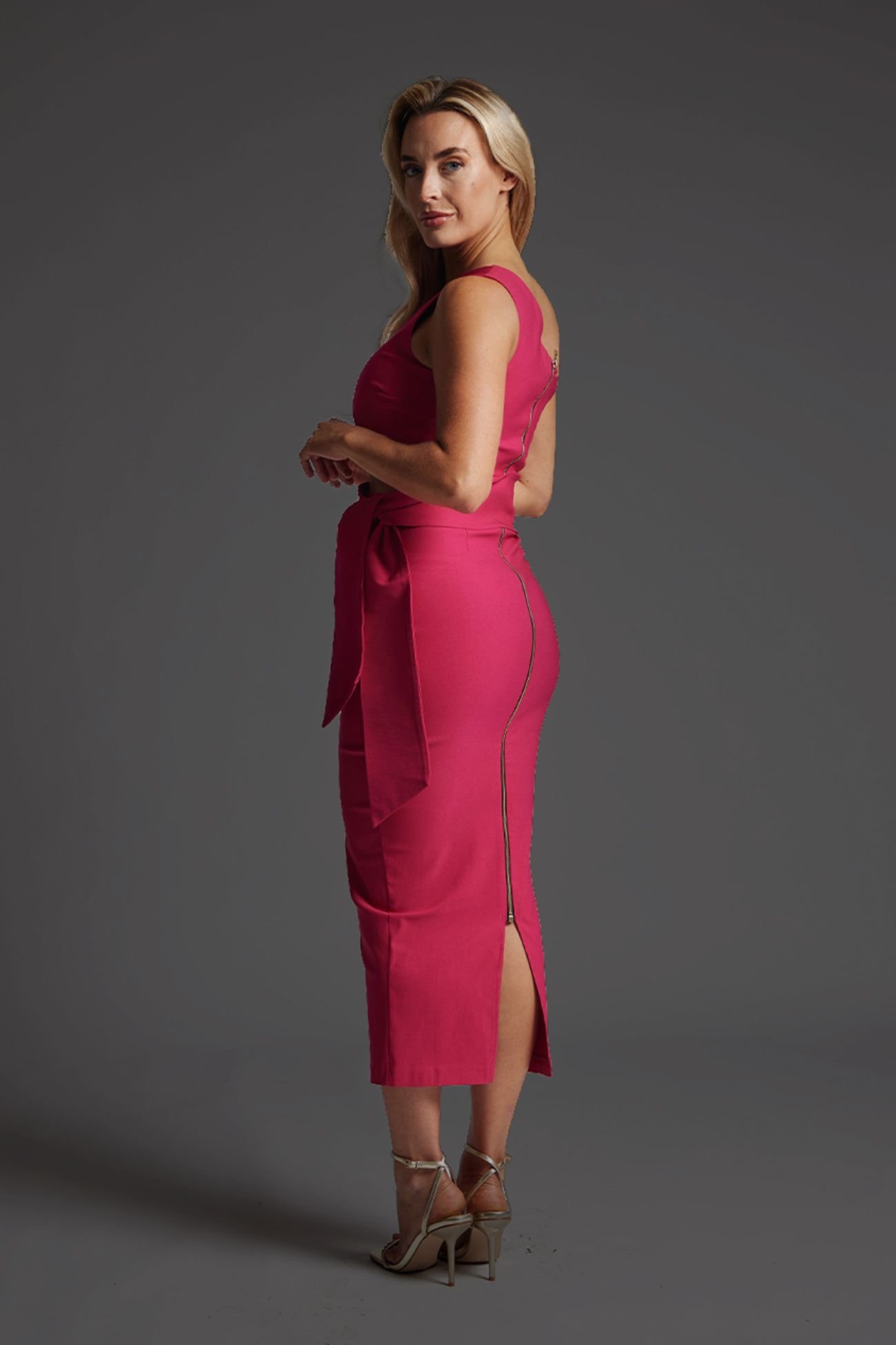 Vesper Vesper Women's One Shoulder Midaxi Dress with Belt in Cerise - 3