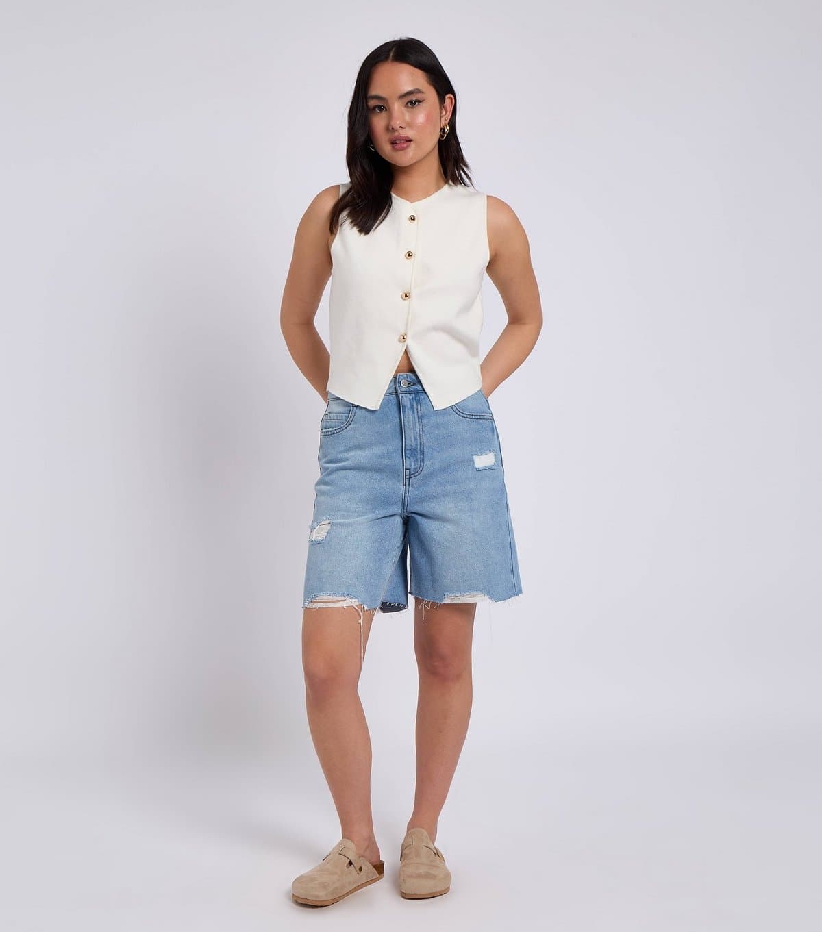 Urban Bliss Women's Light Blue Distressed Bermuda Denim Shorts Urban Bliss New Look