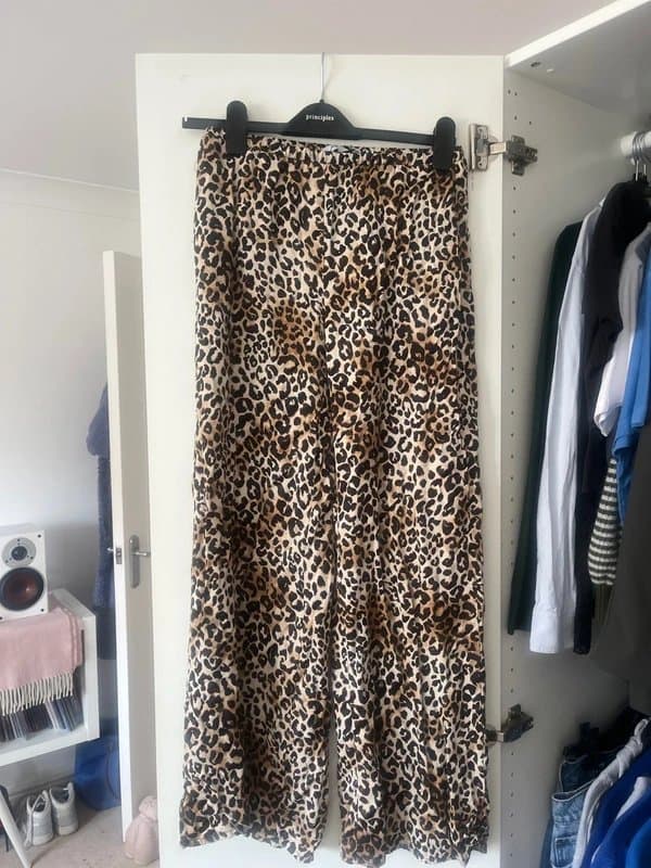 Bershka Bershka Leopard print trousers