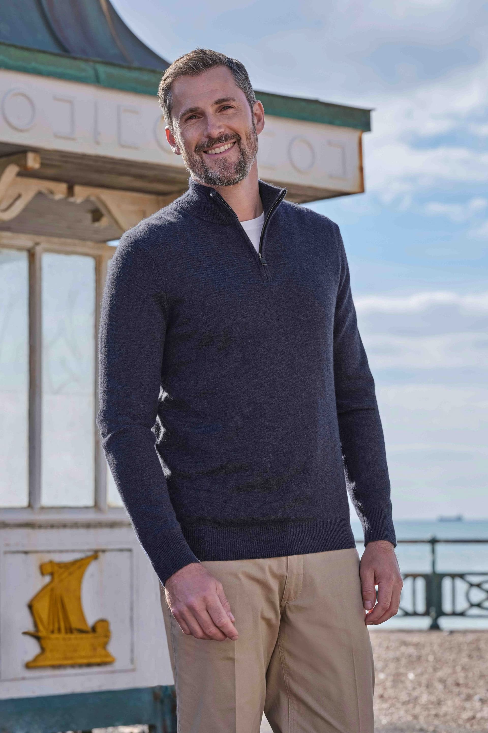 WoolOvers WoolOvers Men's Mens Cashmere & Merino Zip Neck Jumper in Dark Navy