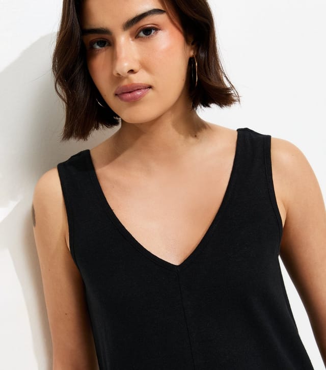 New Look Women's Premium Black Linen Rich V Neck Vest New Look - 2