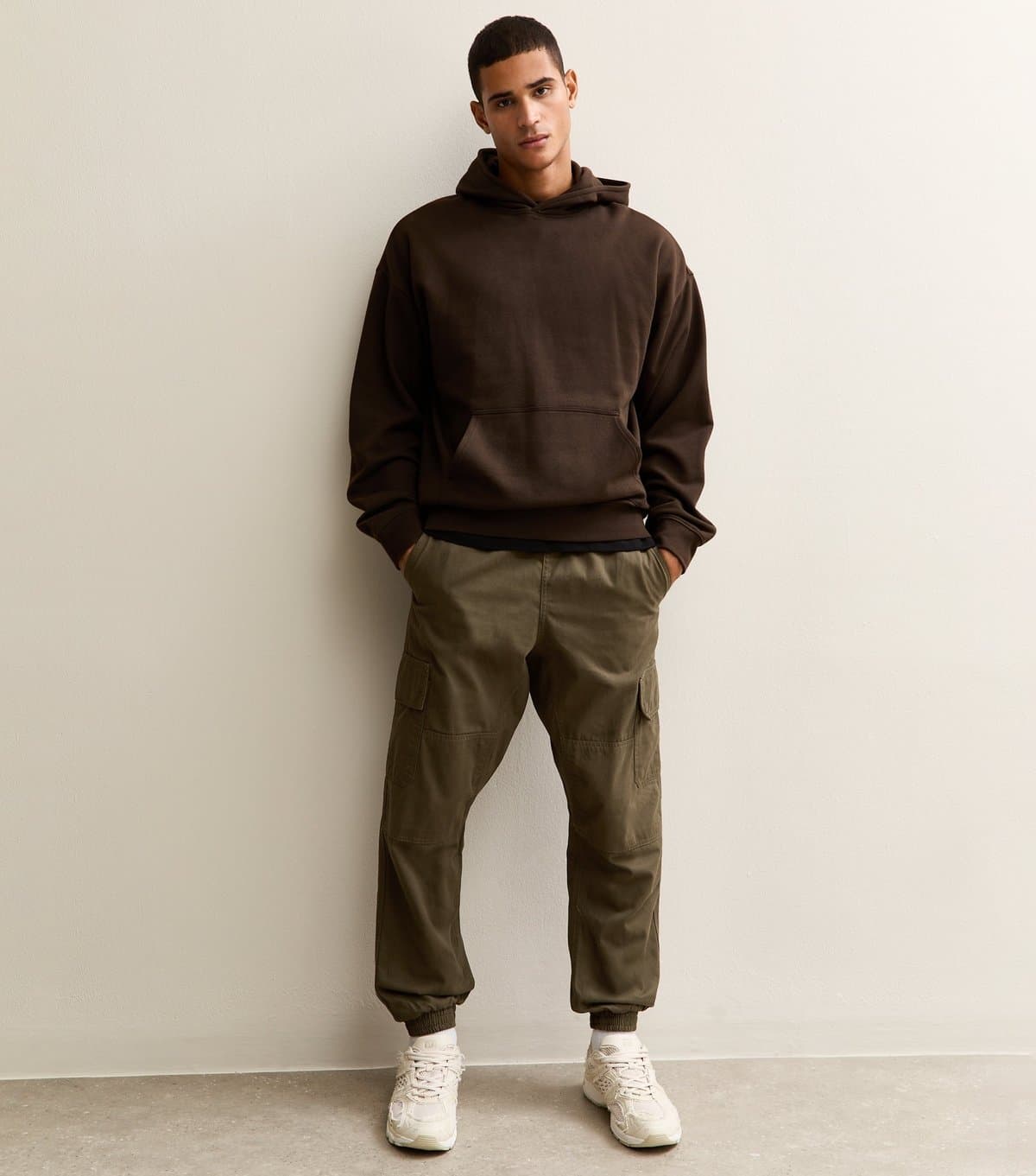 New Look Men's Dark Khaki Relaxed Cuffed Cargo Trousers New Look