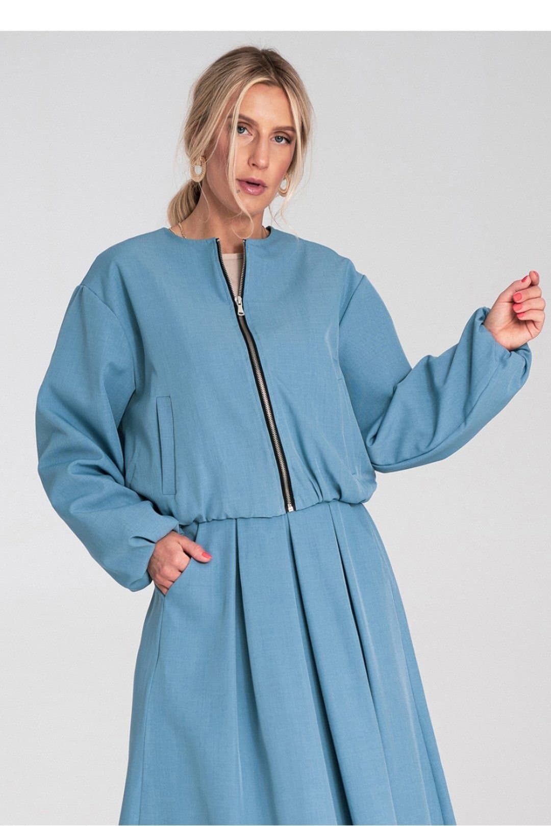 Love Lace Love Lace Women's Short Cut Zip Front Casual Round Neck Jacket in Blue