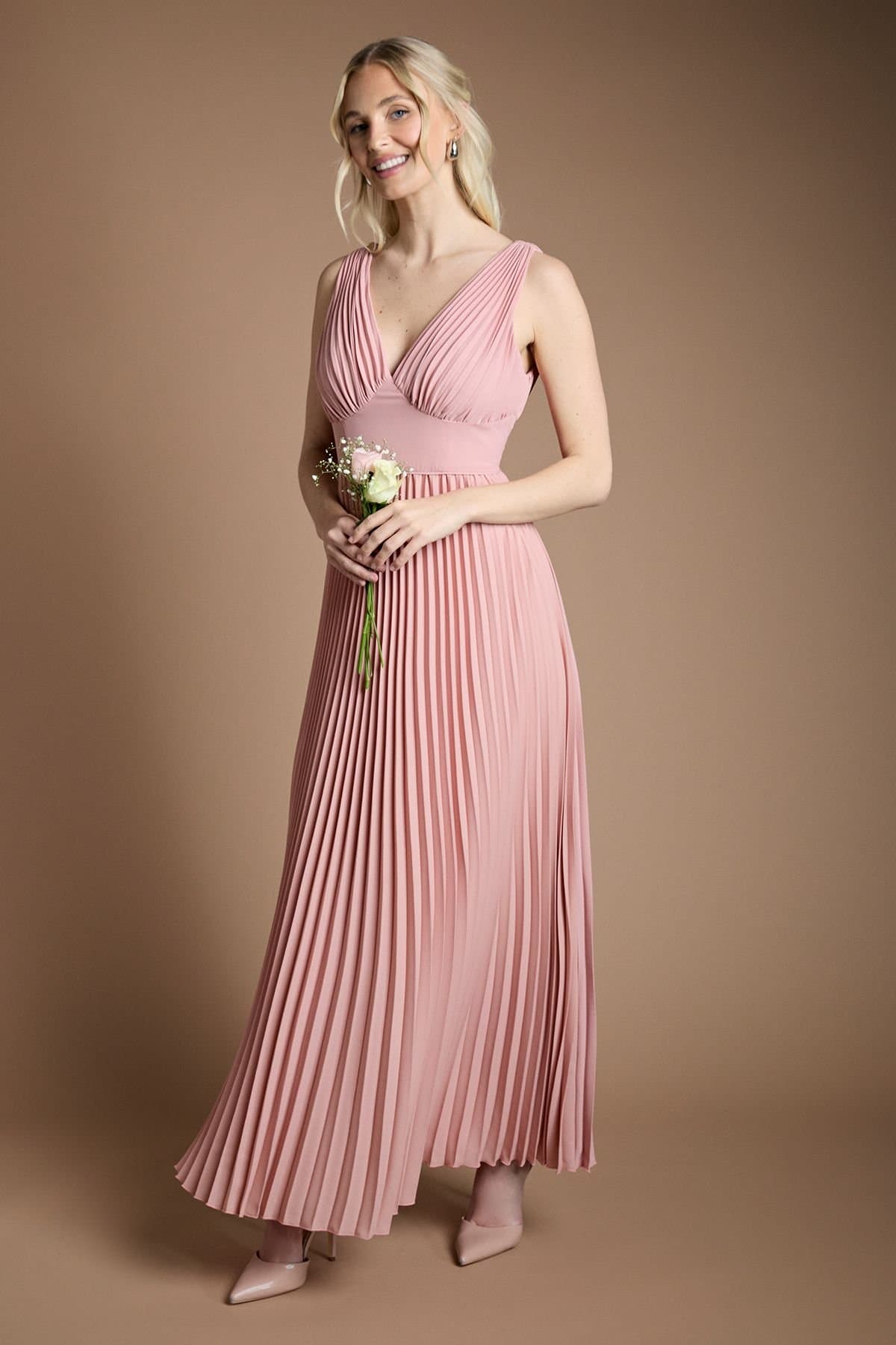Coast Coast Women's Pleated Plunge Neck Maxi Bridesmaid Dress in Antique Rose