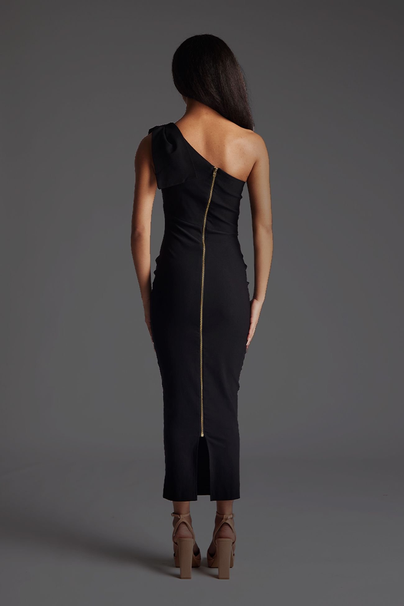 Vesper Vesper Women's One Shoulder Bow Detail Bodycon Midaxi Dress in Black - 4