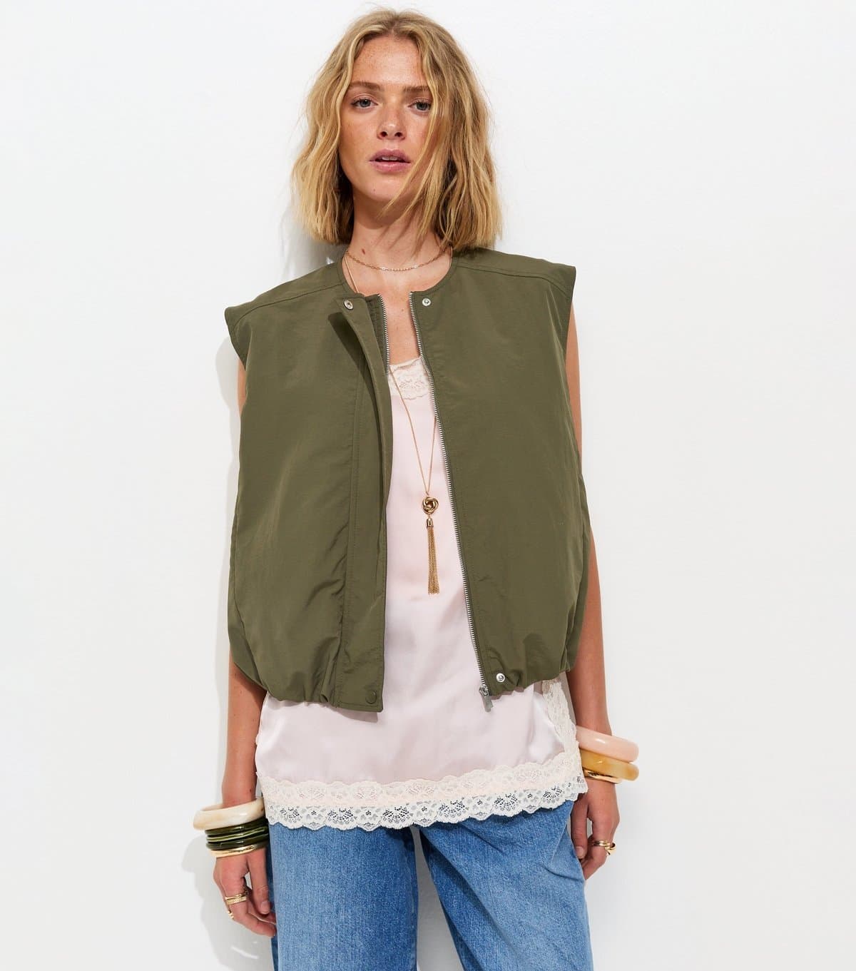 New Look Women's Dark Khaki Sleeveless Bubble Hem Jacket New Look