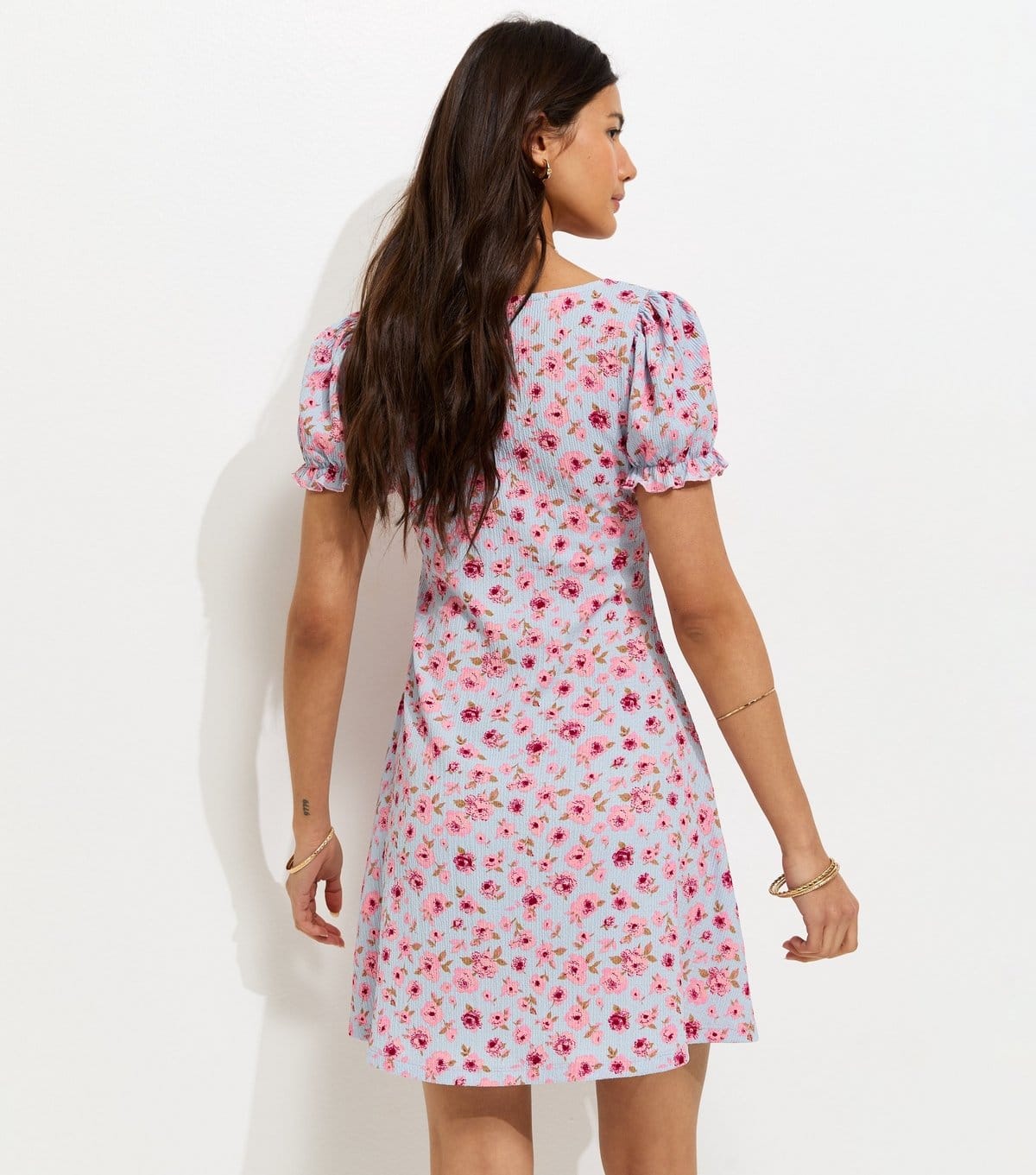 New Look Women's Blue Floral Print Crinkle Texture Mini Dress New Look - 4