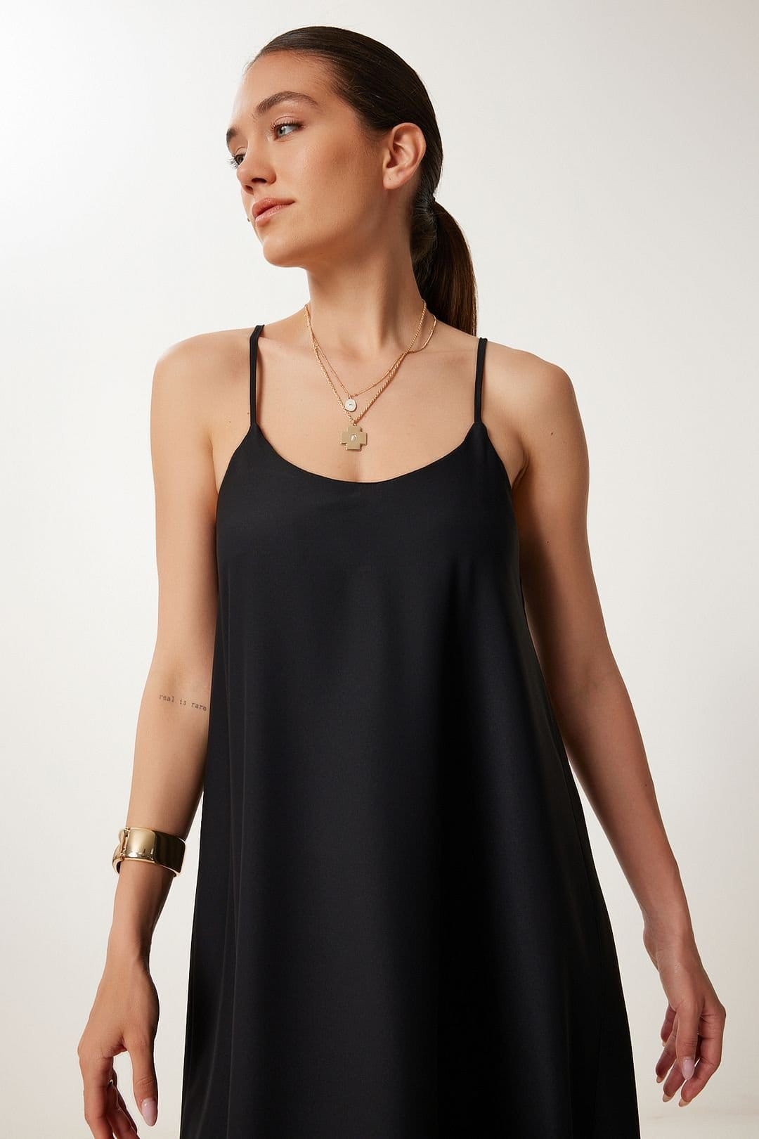 Happiness Istanbul Happiness Istanbul Women's Loose Fit Midi Dress with U Collar in Black - 4