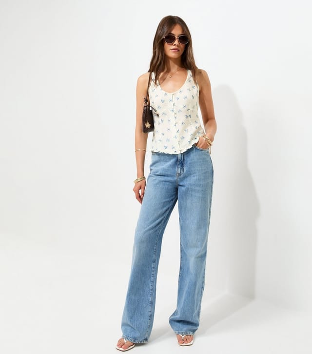New Look Women's White and Blue Floral Pattern Frilled Button Tea Blouse New Look - 3
