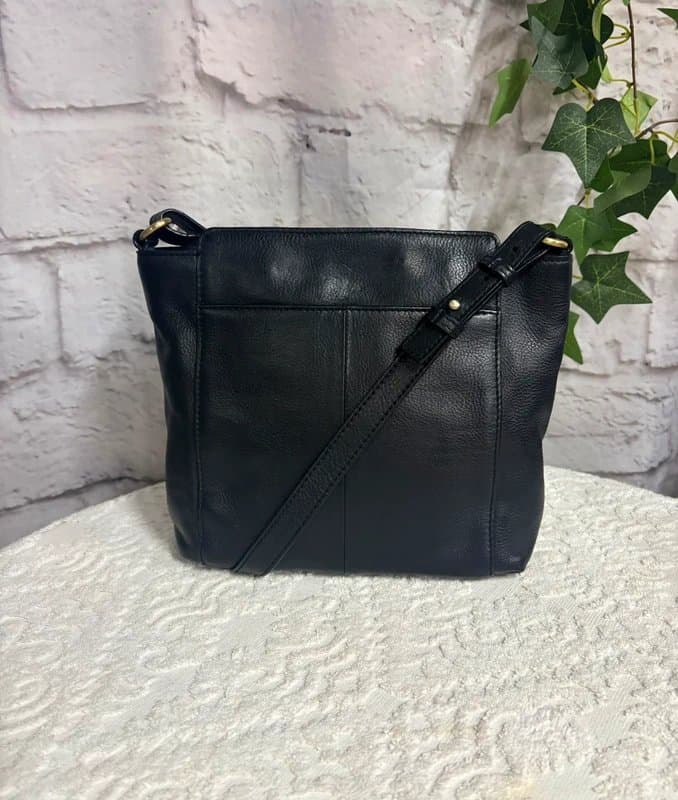 Radley Radley Black Genuine Leather Crossbody/Shoulder Bag