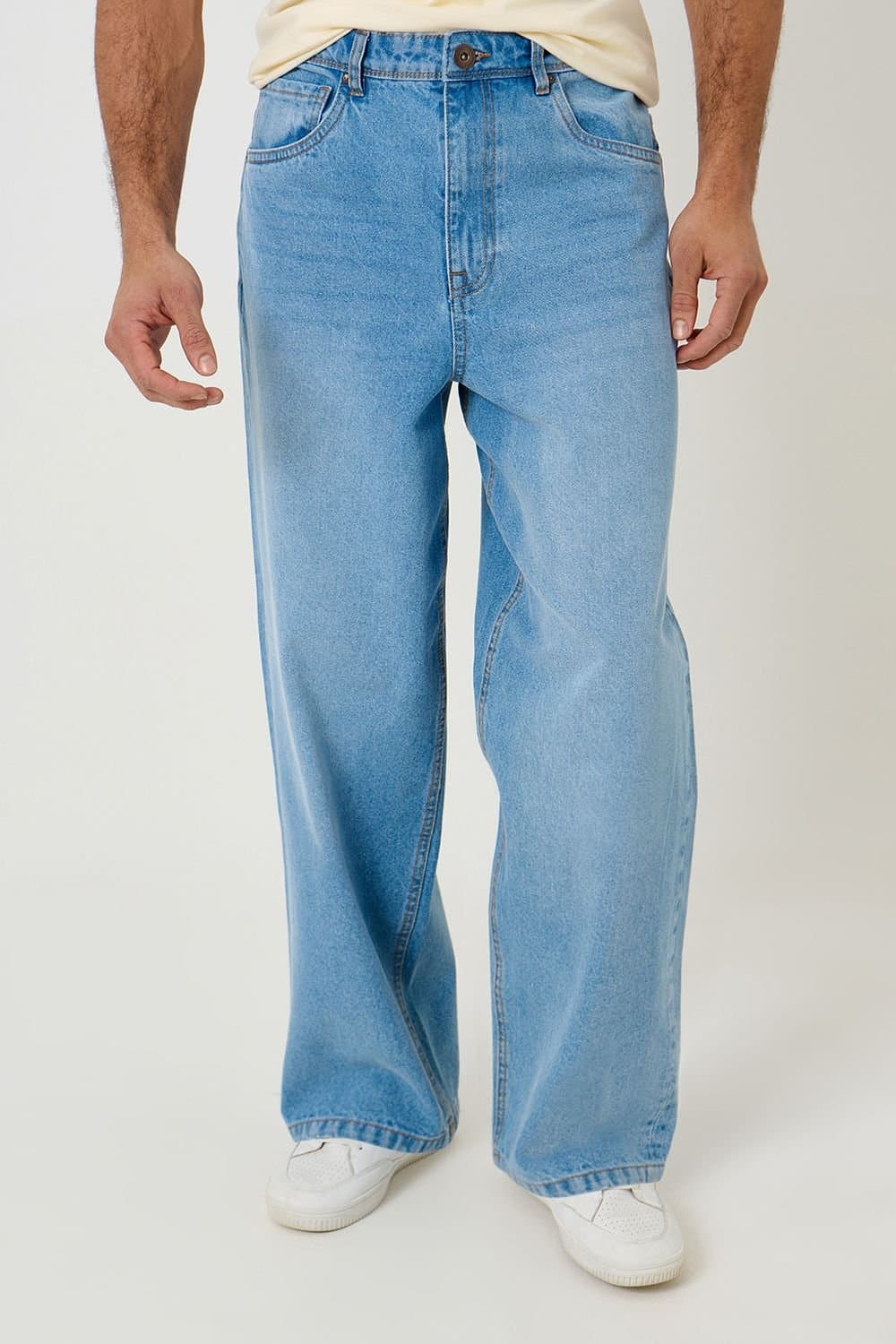 Threadbare Threadbare Men's Baggy Fit Jeans in Light Blue