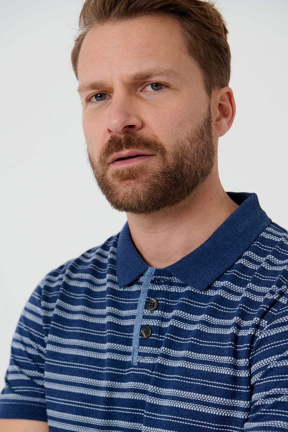 Saltwell Saltwell Men's Jacquard Stripe Short Sleeve Polo Shirt in Navy - 4