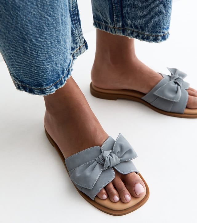New Look Women's Wide Fit Blue Faux Leather Bow Sandals Vegan New Look - 2