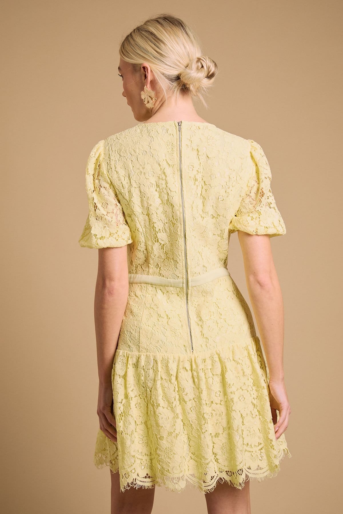 Oasis Oasis Women's Lace Peplum Hem Mini Dress in Yellow - 4