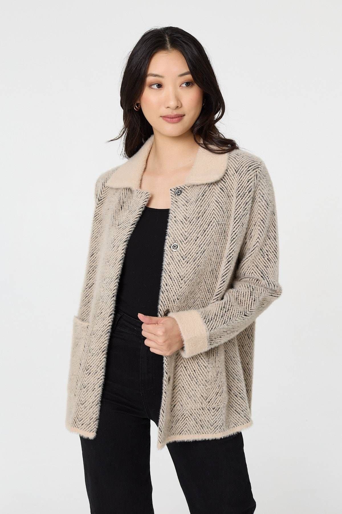 Izabel London Izabel London Beige Chevron Texture Faux Fur Boxy Jacket