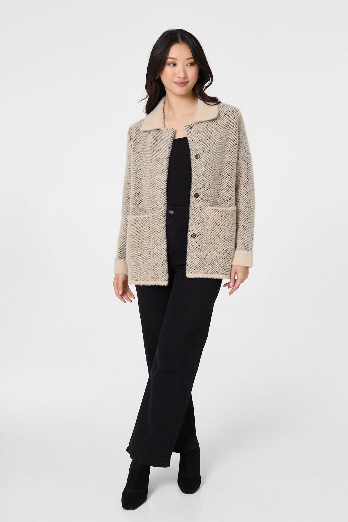 Izabel London Izabel London Women's Chevron Texture Faux Fur Boxy Jacket in Beige - 4