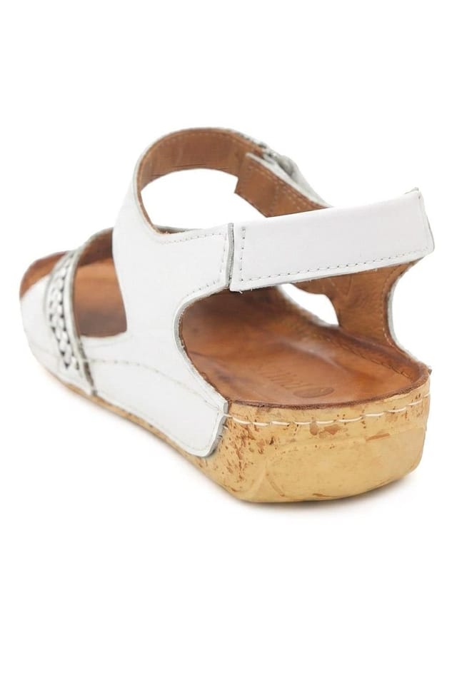 Pavers Pavers Women's All Leather Adjustable Fasten Sandals in White - 3