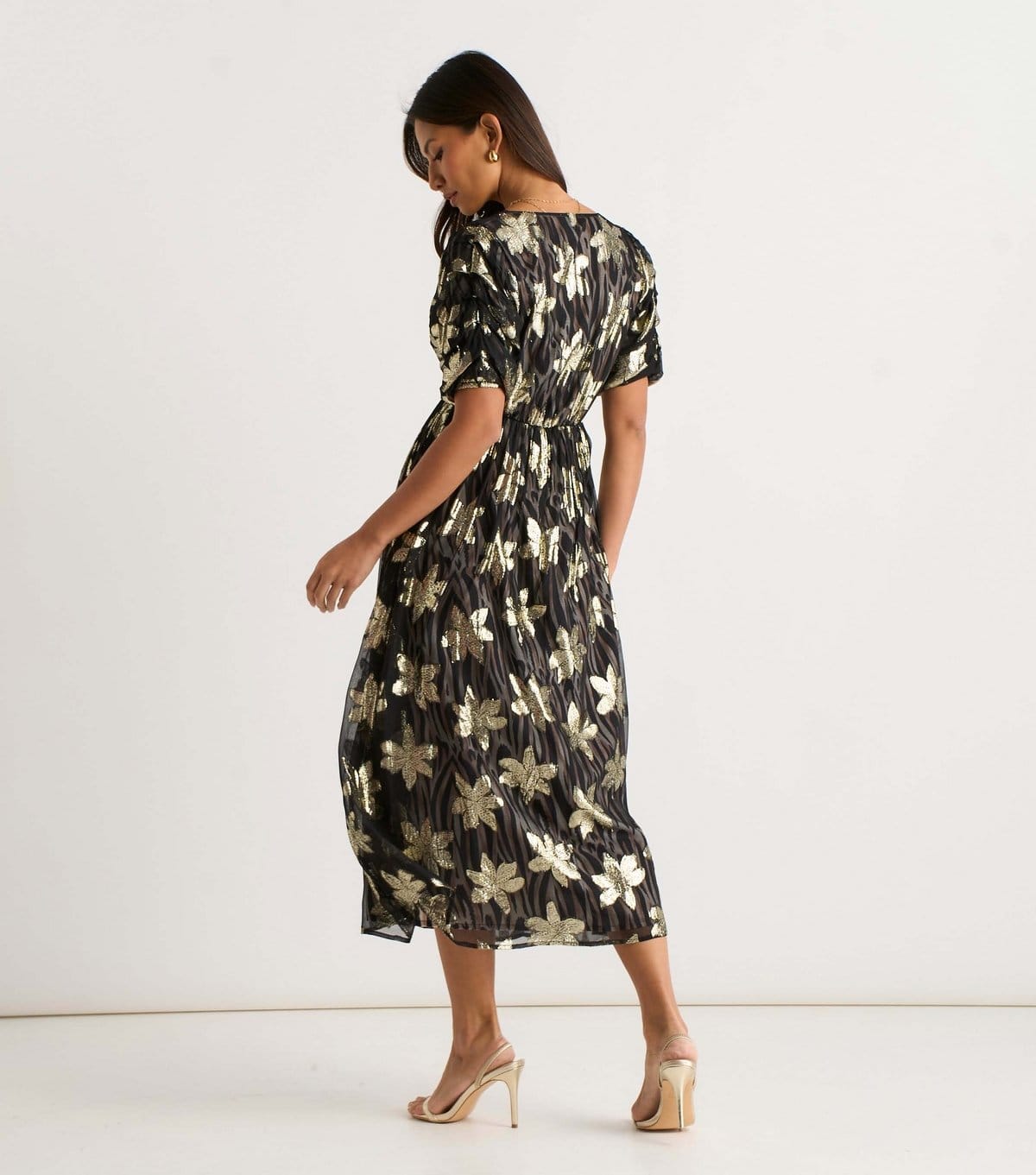 Gini London Women's Black Metallic Flower Wrap Midi Dress Gini London New Look - 4