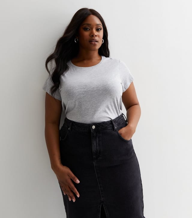 New Look Women's Plus Size Grey Crew Neck Oversized T-Shirt Curves New Look - 2