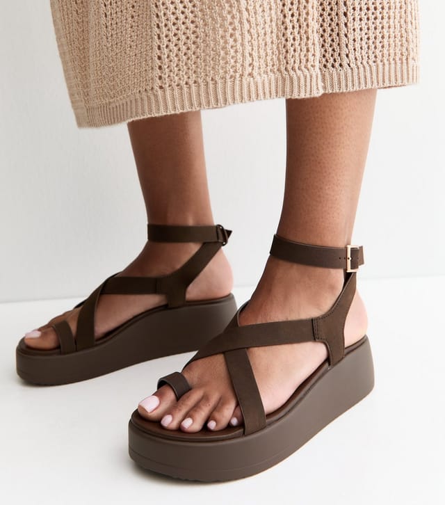 New Look Women's Brown Faux Suede Strappy Flatform Sandals Vegan New Look - 2