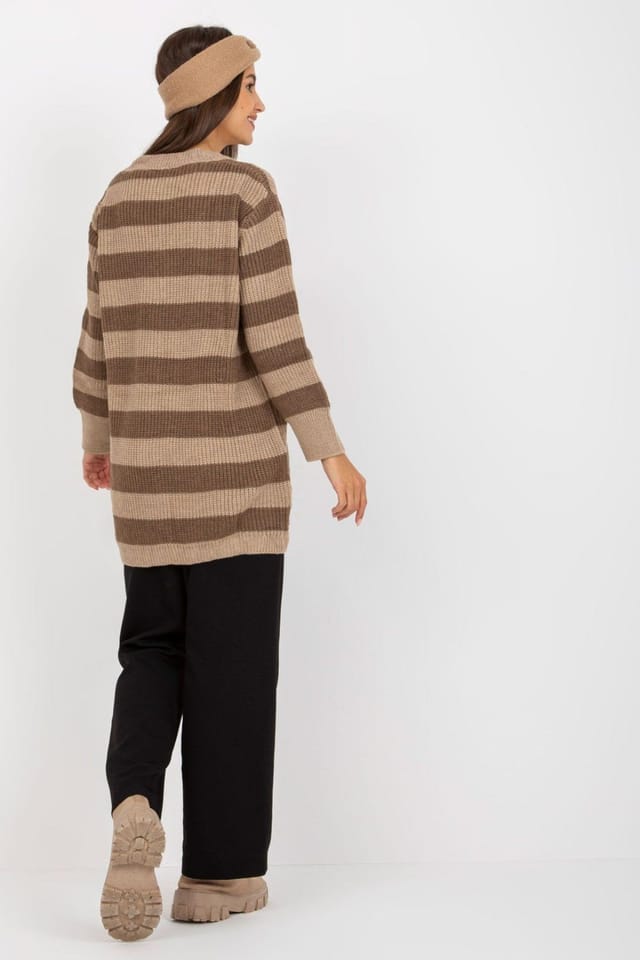 Love Lace Love Lace Women's Everyday Loose Long Sleeve Sweater in Beige - 2