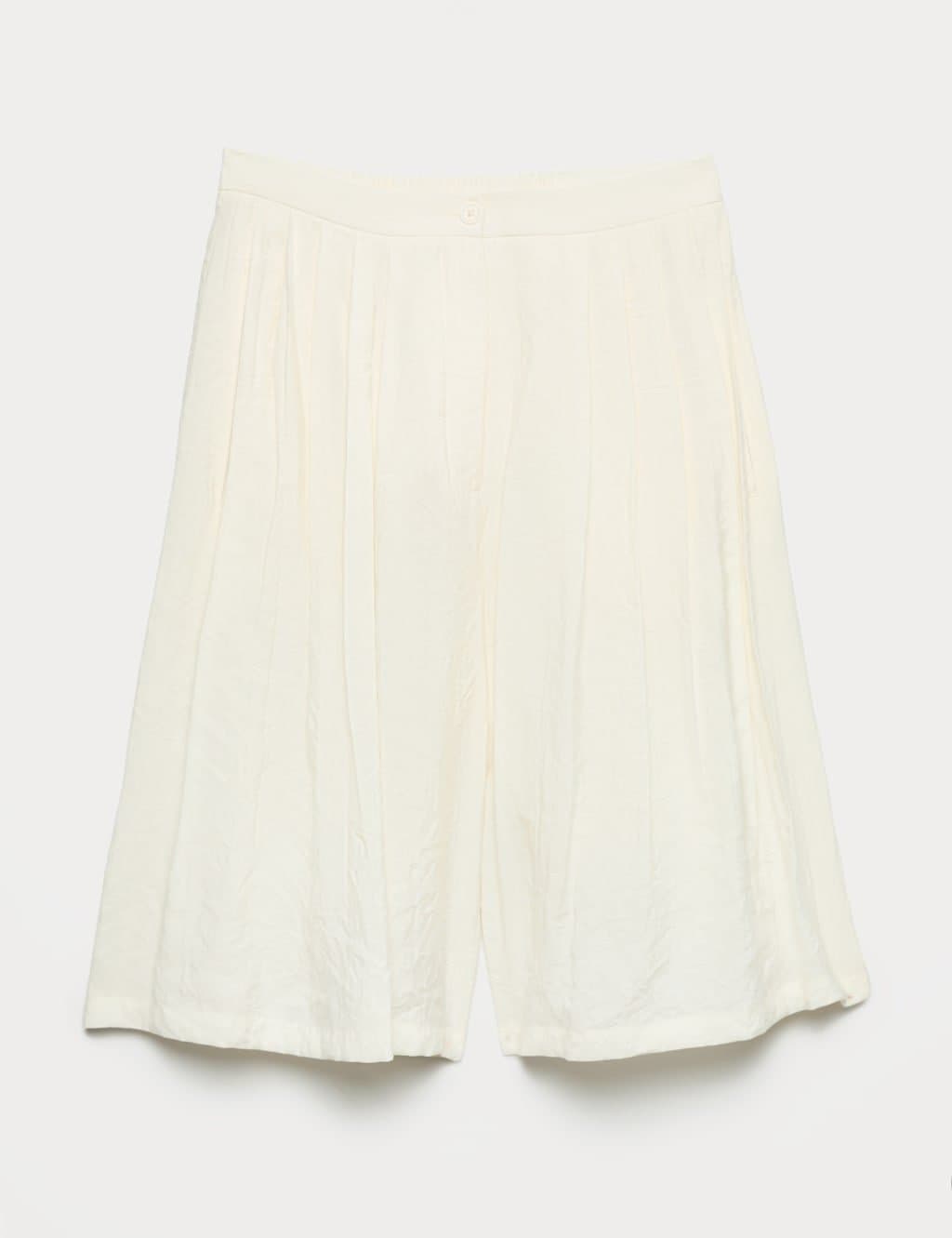 Marks & Spencer M&S Pleated Longline Shorts in Ecru