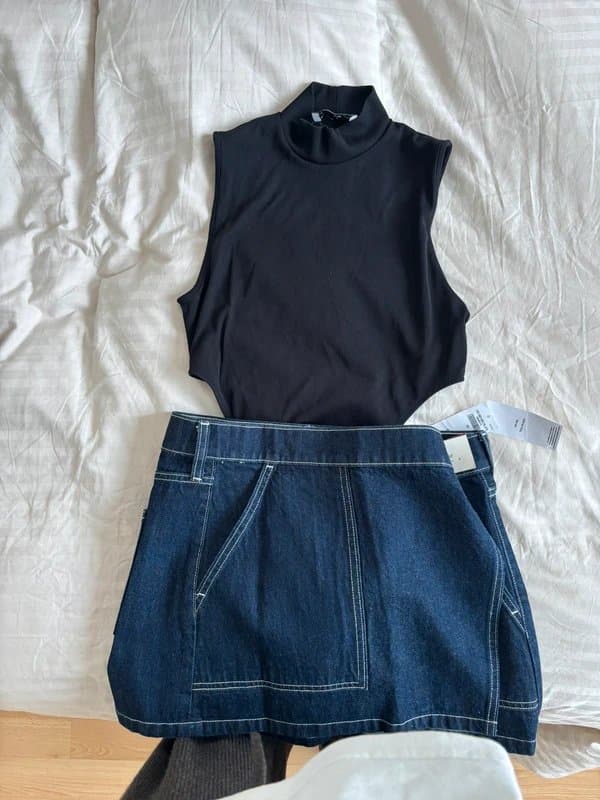 Bershka Bershka black cut out bodysuit