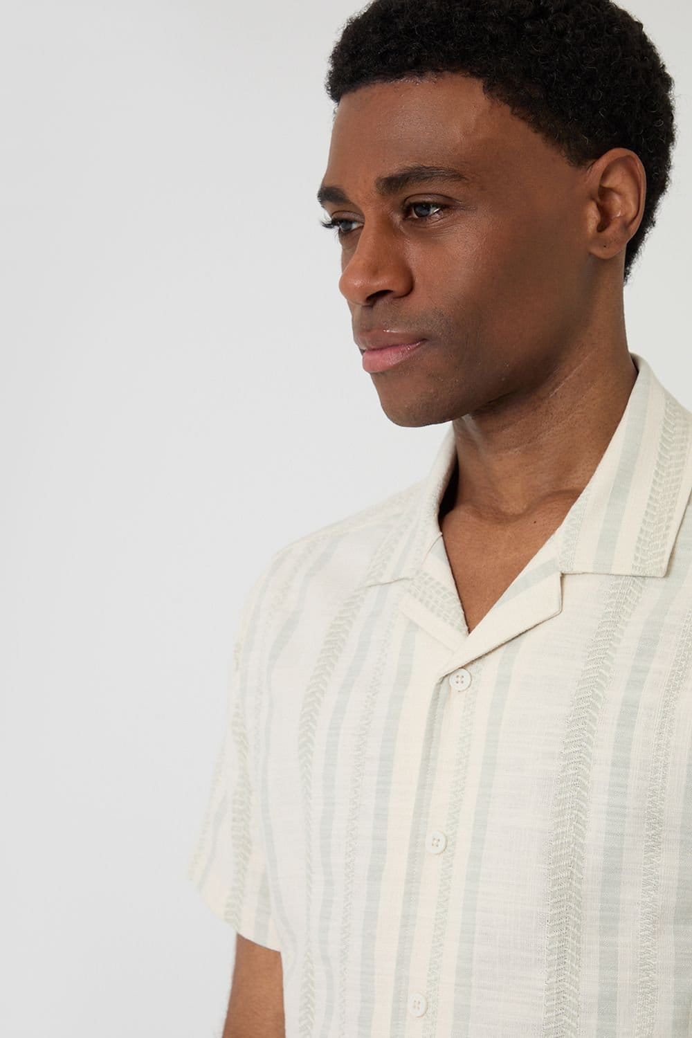Threadbare Threadbare Men's Geometric Stripe Textured Cotton Shorts in Pale Green - 4