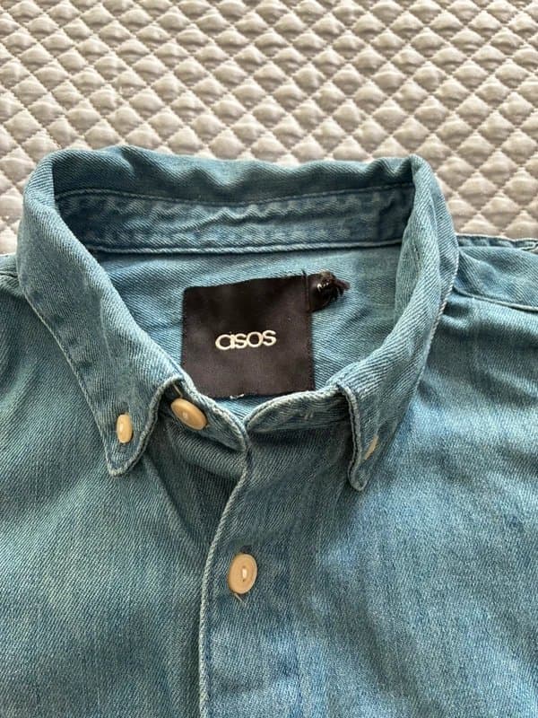 ASOS Men’s lightweight short sleeved denim shirt
