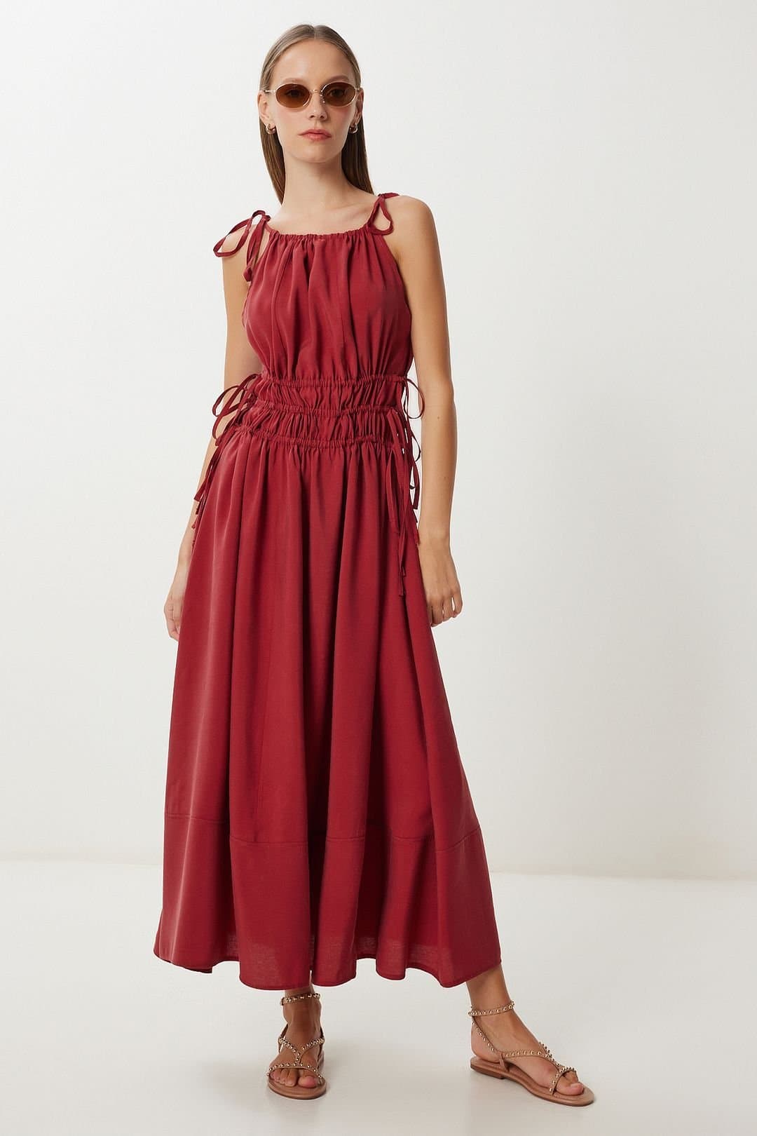 Happiness Istanbul Happiness Istanbul Women's Halter Neck Tie Detail Midi Dress in Dark Red