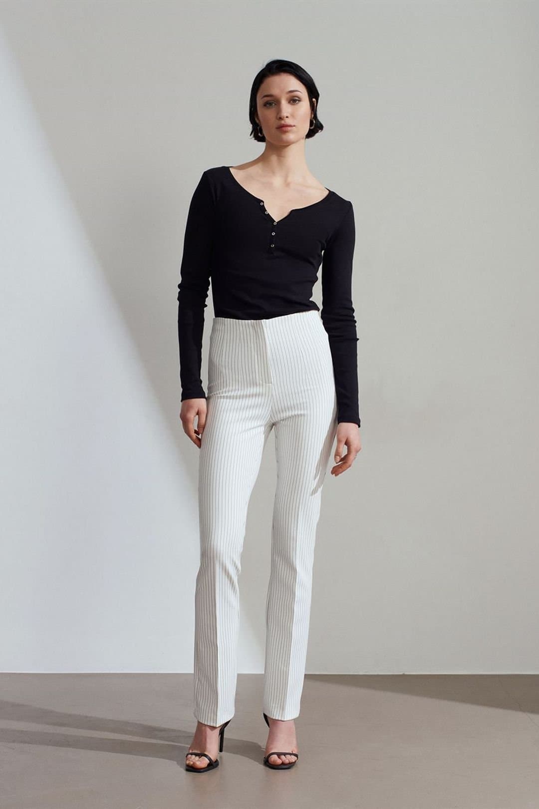 Dilvin Dilvin Women's High-Waist Striped Pleated Flare Pants in White