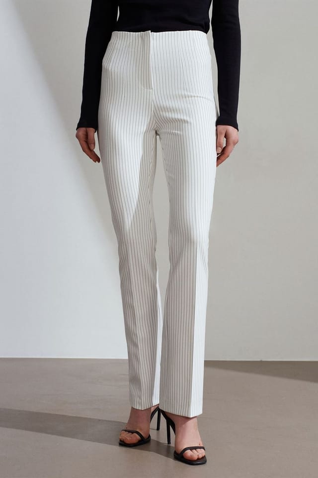 Dilvin Dilvin Women's High-Waist Striped Pleated Flare Pants in White - 3
