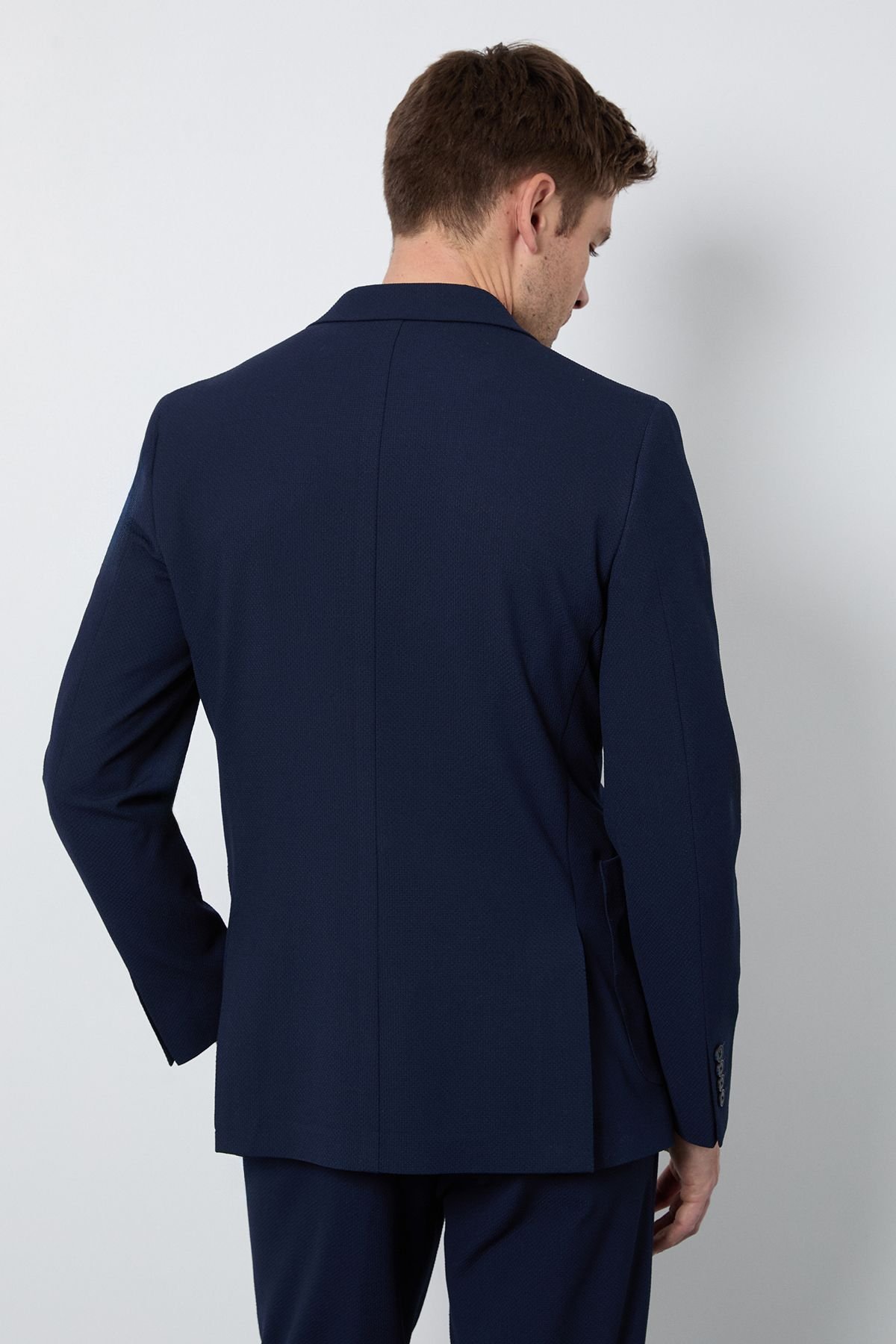 Burton Burton Men's Indigo Seersucker Slim Fit Patch Pocket Blazer in Navy - 4