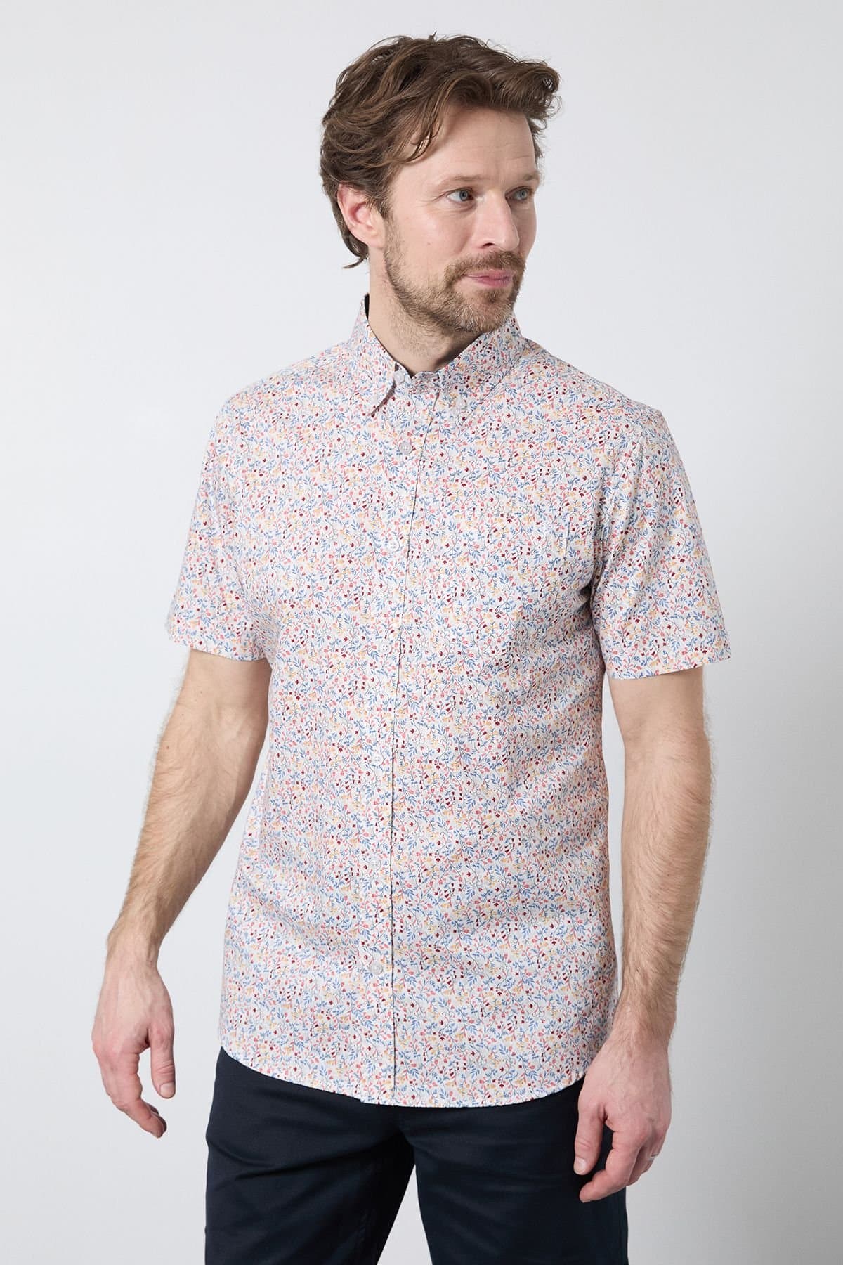 Maine Maine Men's White Floral Print Short Sleeve Shirt