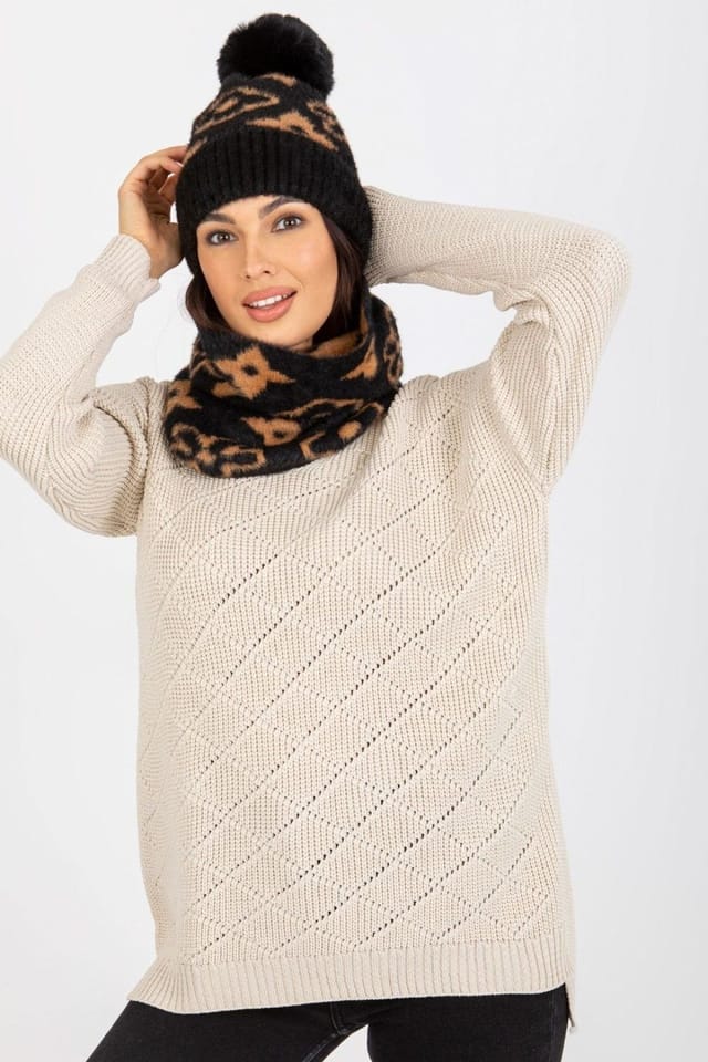 Love Lace Love Lace Women's Embroidery Bobble Hat for Daily Wear in Black - 2