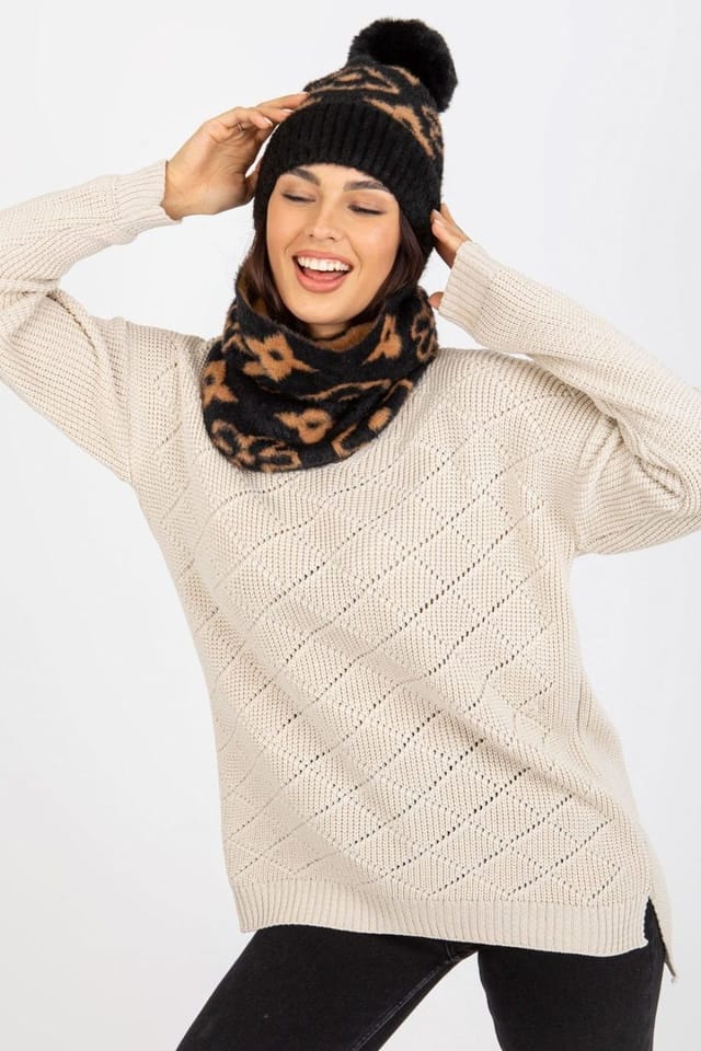 Love Lace Love Lace Women's Embroidery Bobble Hat for Daily Wear in Black - 3