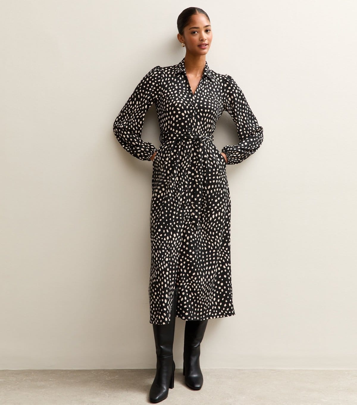 Women's Black Crinkled Spotty Print Shirt Dress New Look