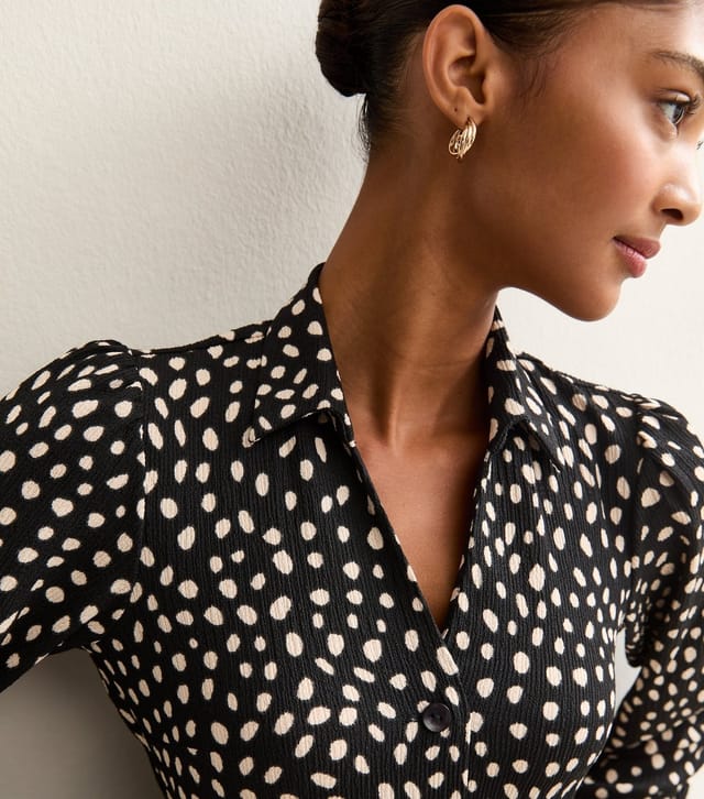 New Look Women's Black Crinkled Spotty Print Shirt Dress New Look - 2