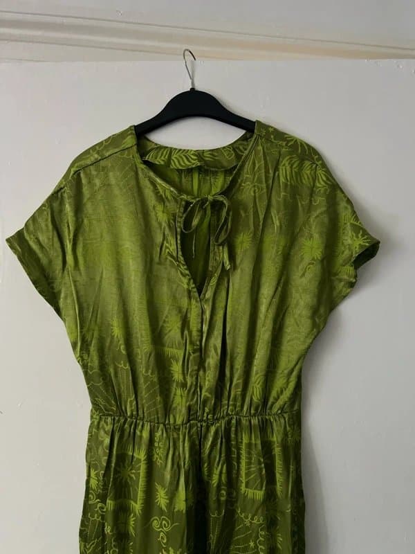 Never Fully Dressed Never Fully Dressed green fishtail dress size 8