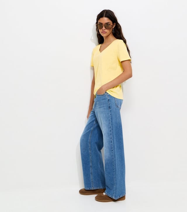 New Look Women's Light Yellow Cotton V-Neck T-Shirt New Look - 3