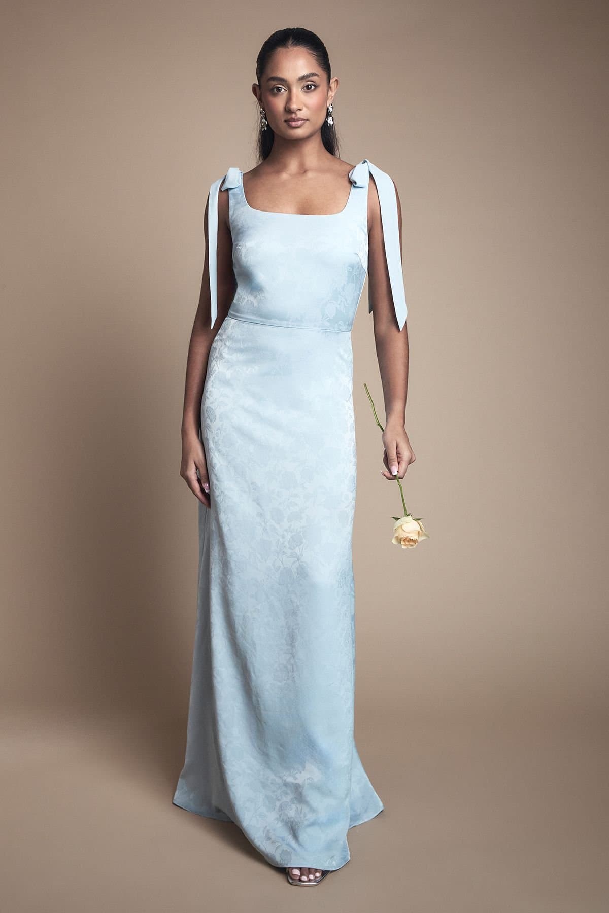 Oasis Oasis Women's Square Neck Chiffon Tie Shoulder Satin Jacquard Bridesmaid Dress in Light Blue