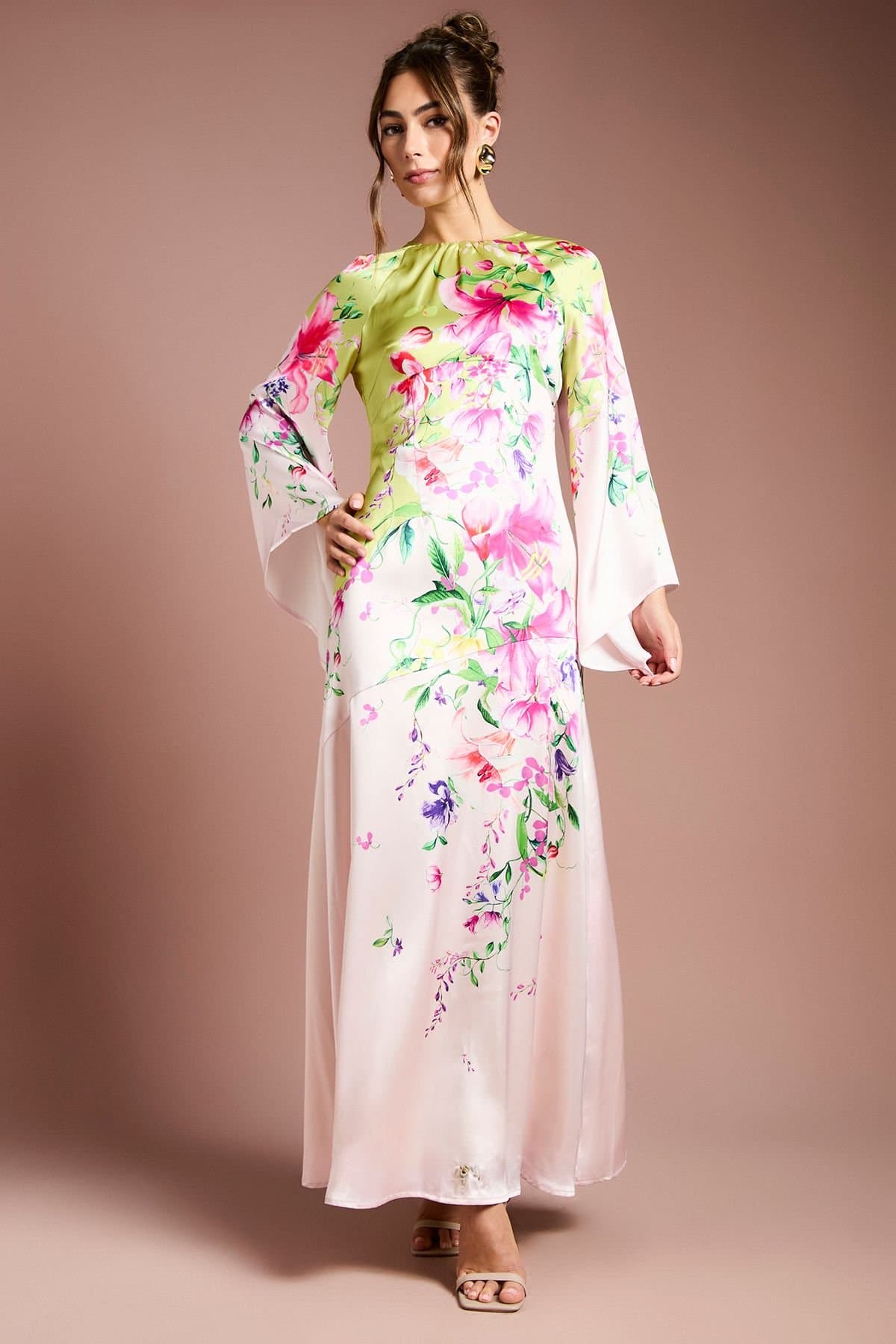 Coast Coast Women's Long Sleeve Satin Printed Maxi Dress in Lime